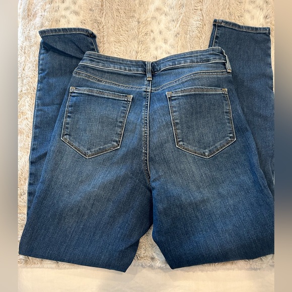 Athleta sculpTek size 6 skinny jeans - Picture 2 of 4